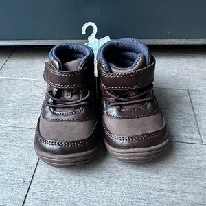 Baby Infant Boy Surprize Stride Rite Quilo Slip On Brown boots With Strap NEW 3M